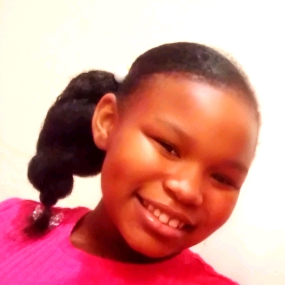 Meet your Posher, B - Picture 1 of 1